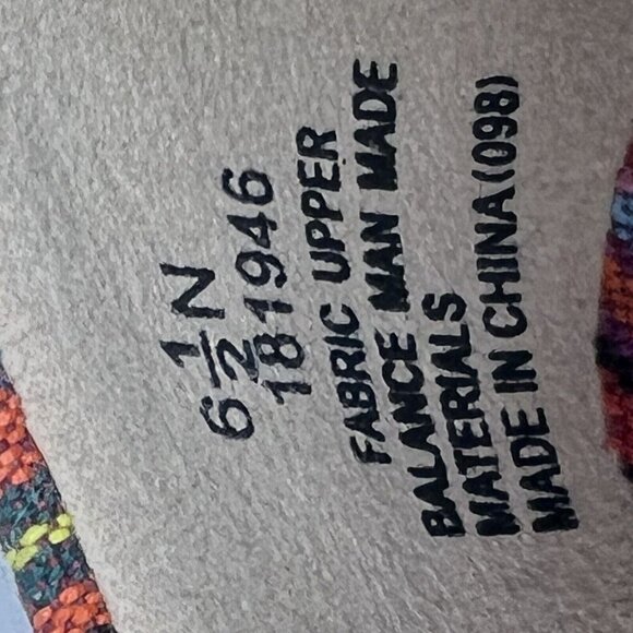 Beacon Womens Size 6.5 Phoenix Multi Stripe Textile Guatemalan Design Slip-Ons - Picture 9 of 9